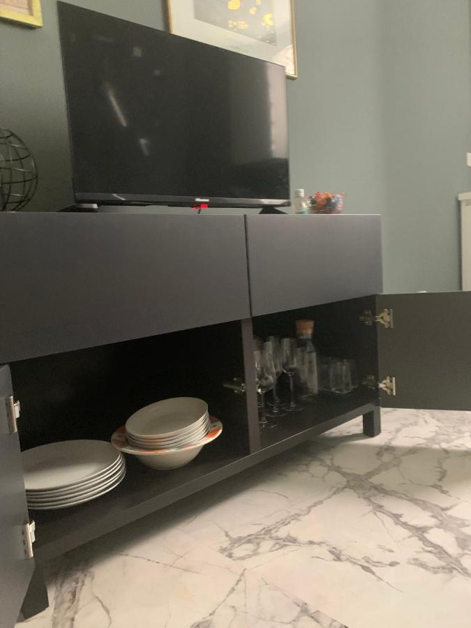 Modern City Center Apartment ベネヴェント エクステリア 写真